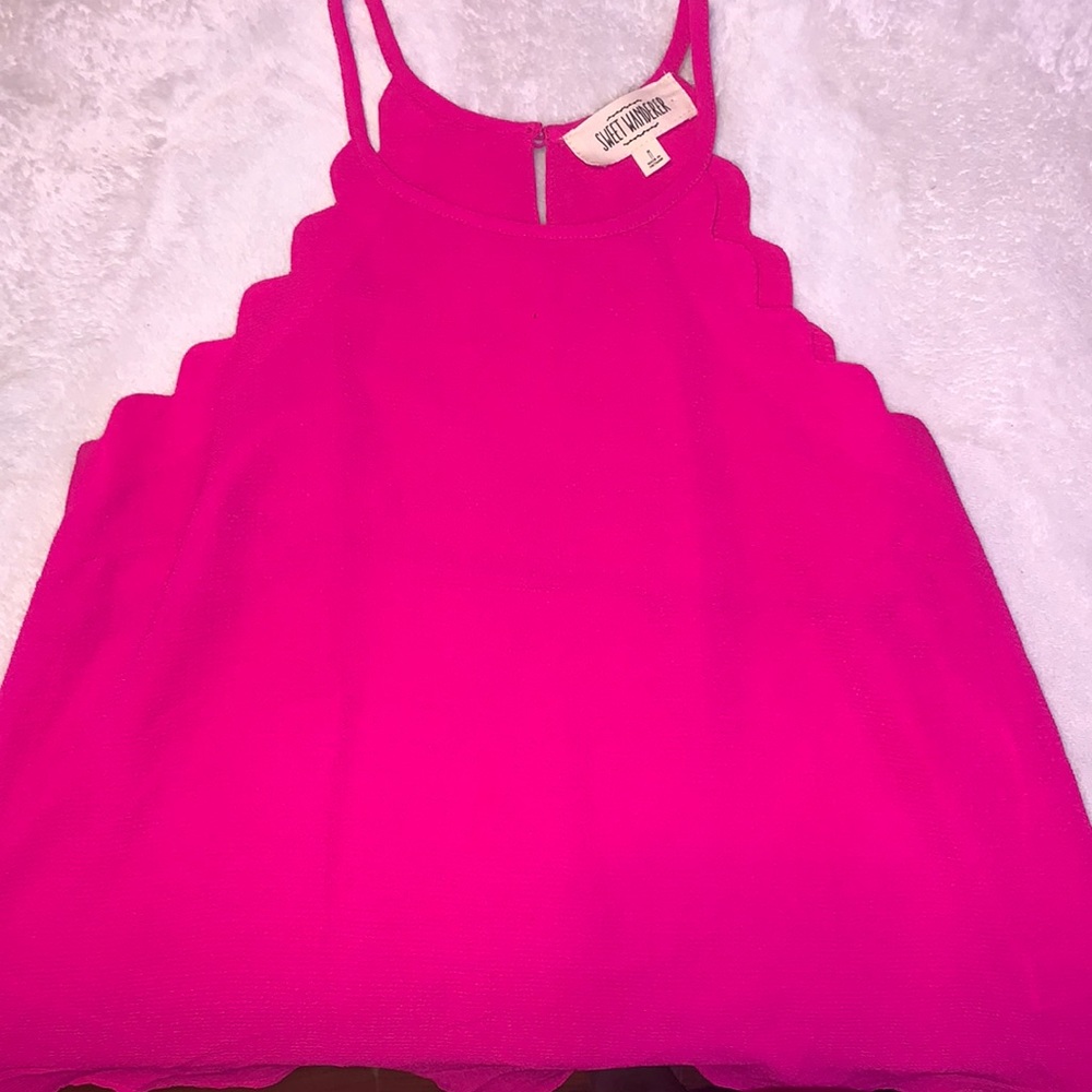 Pink tank top